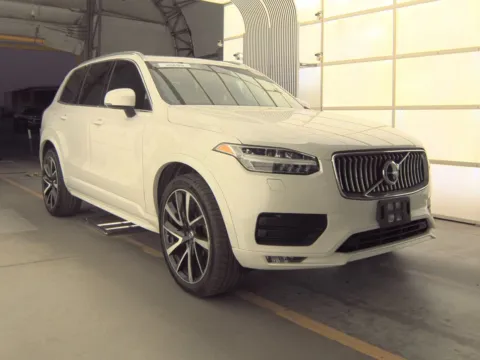 More photos of 2022 Volvo XC90 T6 Momentum at Gulliver Auto Group, TX