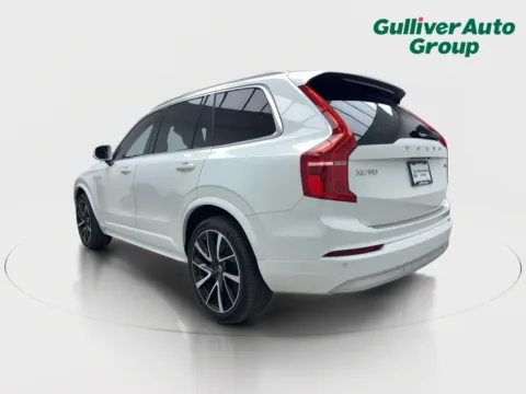 More photos of 2022 Volvo XC90 T6 Momentum at Gulliver Auto Group, TX