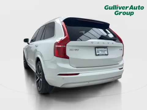More photos of 2022 Volvo XC90 T6 Momentum at Gulliver Auto Group, TX