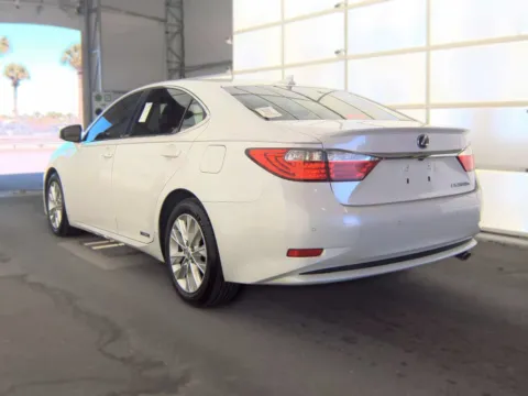 Photos of 2013 Lexus ES 300h for sale in Plano, TX at Gulliver Auto Group