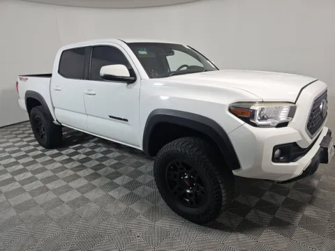 More photos of 2019 Toyota Tacoma TRD Off-Road at Gulliver Auto Group, TX