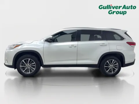 Another view of 2019 Toyota Highlander XLE for sale in Plano, TX at Gulliver Auto Group