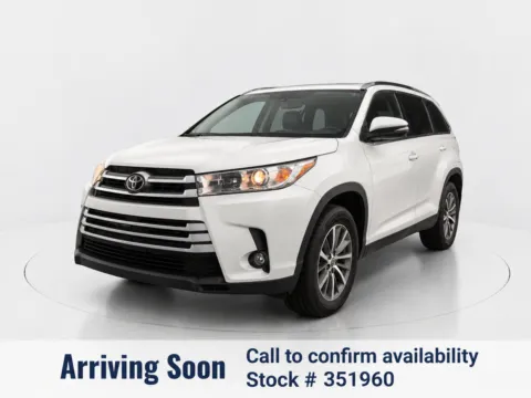 Photos of 2019 Toyota Highlander XLE for sale in Plano, TX at Gulliver Auto Group