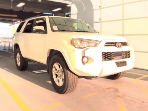 More photos of 2020 Toyota 4Runner SR5 Premium at Gulliver Auto Group, TX
