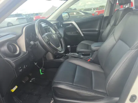 More photos of 2016 Toyota RAV4 Limited at Gulliver Auto Group, TX