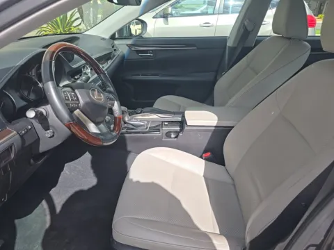 More photos of 2018 Lexus ES 350 at Gulliver Auto Group, TX
