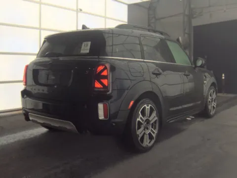 More photos of 2022 MINI Cooper S Countryman Signature at Gulliver Auto Group, TX