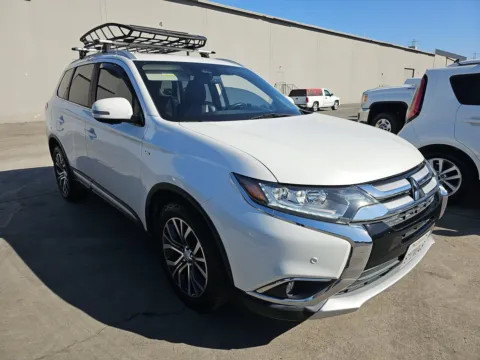 More photos of 2017 Mitsubishi Outlander GT at Gulliver Auto Group, TX