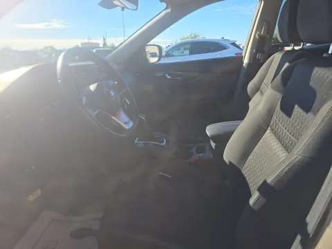 More photos of 2020 Nissan Rogue SV at Gulliver Auto Group, TX