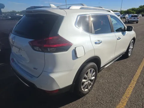 More photos of 2020 Nissan Rogue SV at Gulliver Auto Group, TX
