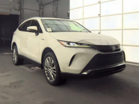 More photos of 2021 Toyota Venza Limited at Gulliver Auto Group, TX