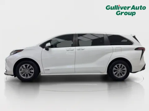 Another view of 2021 Toyota Sienna LE for sale in Plano, TX at Gulliver Auto Group