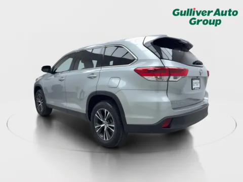 More photos of 2019 Toyota Highlander LE at Gulliver Auto Group, TX
