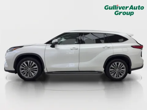 Another view of 2020 Toyota Highlander Platinum for sale in Plano, TX at Gulliver Auto Group