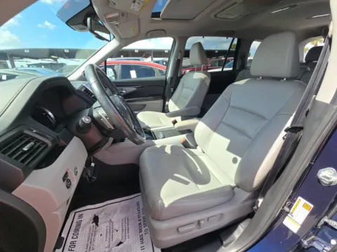 More photos of 2016 Honda Pilot Touring at Gulliver Auto Group, TX