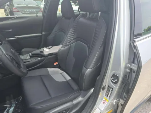 More photos of 2019 Lexus UX 200 Base at Gulliver Auto Group, TX