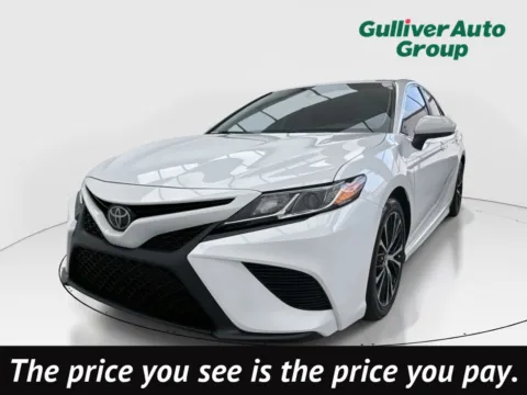 White 2020 Toyota Camry SE for sale in Plano, TX