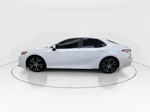 More photos of 2020 Toyota Camry SE at Gulliver Auto Group, TX