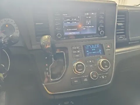 Another view of 2019 Toyota Sienna SE for sale in Plano, TX at Gulliver Auto Group
