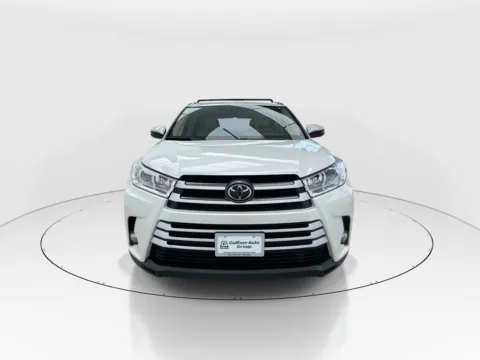 Another view of 2019 Toyota Highlander XLE for sale in Plano, TX at Gulliver Auto Group