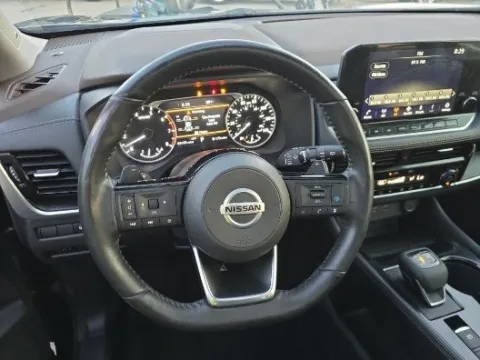 More photos of 2021 Nissan Rogue SL at Gulliver Auto Group, TX