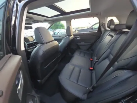 More photos of 2021 Nissan Rogue SL at Gulliver Auto Group, TX