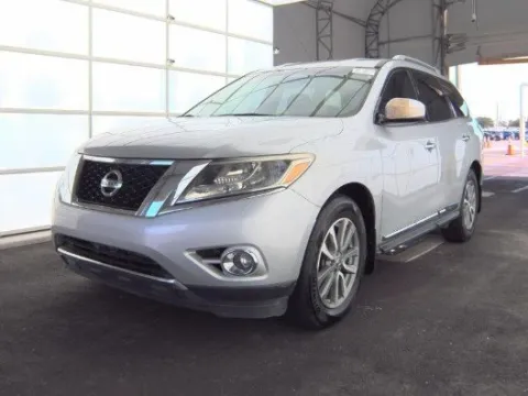 Silver 2016 Nissan Pathfinder SL for sale in Plano, TX
