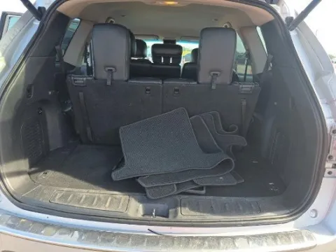More photos of 2016 Nissan Pathfinder SL at Gulliver Auto Group, TX