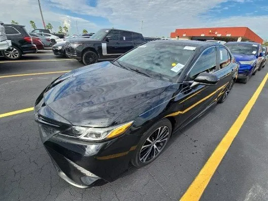 Black 2020 Toyota Camry SE for sale in Plano, TX