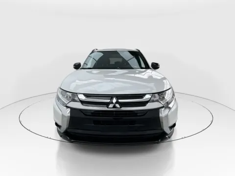 Another view of 2018 Mitsubishi Outlander LE for sale in Plano, TX at Gulliver Auto Group