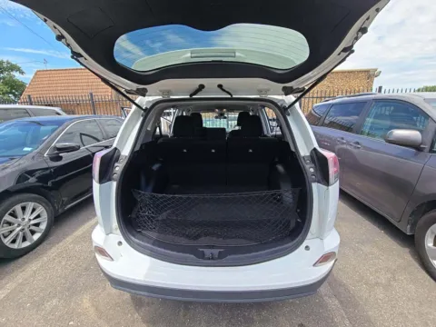More photos of 2018 Toyota RAV4 LE at Gulliver Auto Group, TX
