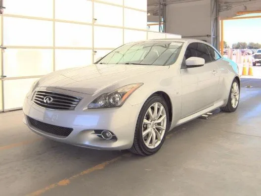 Silver 2015 INFINITI Q60 for sale in Plano, TX