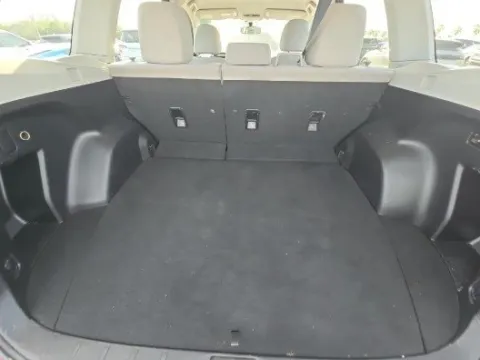 More photos of 2017 Subaru Forester 2.5i at Gulliver Auto Group, TX