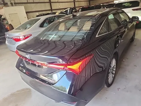 Photos of 2022 Toyota Avalon Hybrid Limited for sale in Plano, TX at Gulliver Auto Group