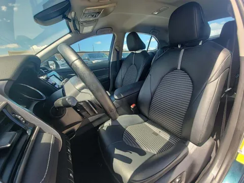 More photos of 2020 Toyota Camry SE at Gulliver Auto Group, TX