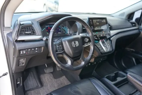 Another view of 2022 Honda Odyssey Touring for sale in Plano, TX at Gulliver Auto Group