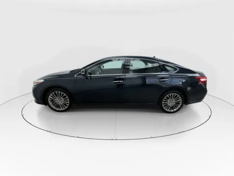 More photos of 2018 Toyota Avalon Limited at Gulliver Auto Group, TX