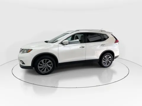 More photos of 2016 Nissan Rogue SL at Gulliver Auto Group, TX