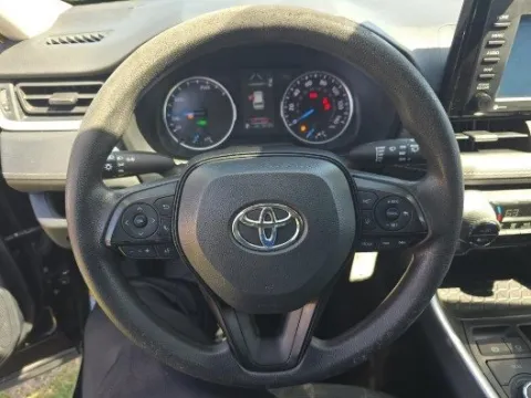 More photos of 2022 Toyota RAV4 Hybrid LE at Gulliver Auto Group, TX