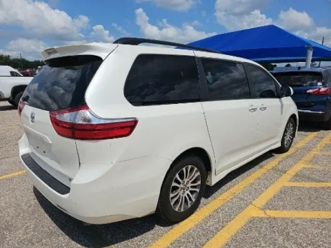 Photos of 2018 Toyota Sienna XLE for sale in Plano, TX at Gulliver Auto Group
