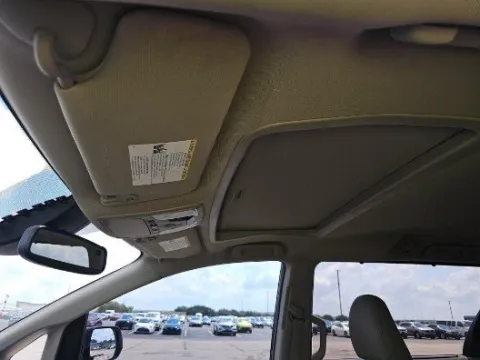 More photos of 2018 Toyota Sienna XLE at Gulliver Auto Group, TX