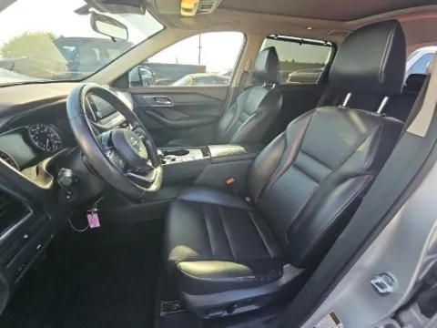 More photos of 2021 Nissan Rogue SV at Gulliver Auto Group, TX
