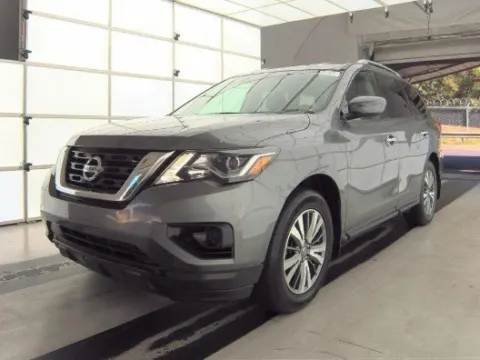 Gray 2020 Nissan Pathfinder S for sale in Plano, TX