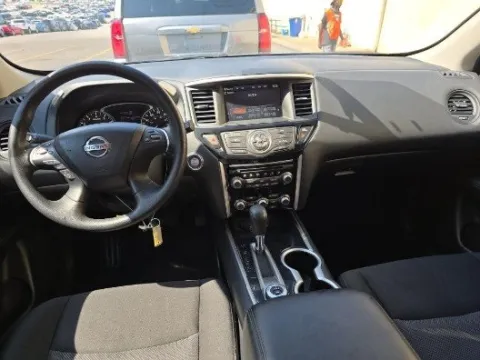More photos of 2020 Nissan Pathfinder S at Gulliver Auto Group, TX