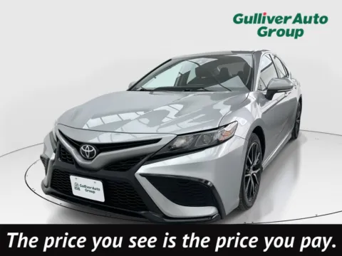 Silver 2022 Toyota Camry SE for sale in Plano, TX