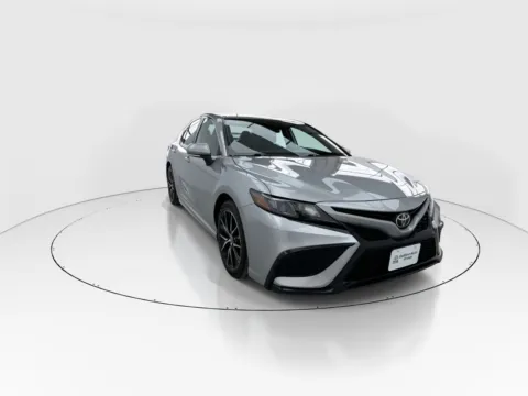 Photos of 2022 Toyota Camry SE for sale in Plano, TX at Gulliver Auto Group