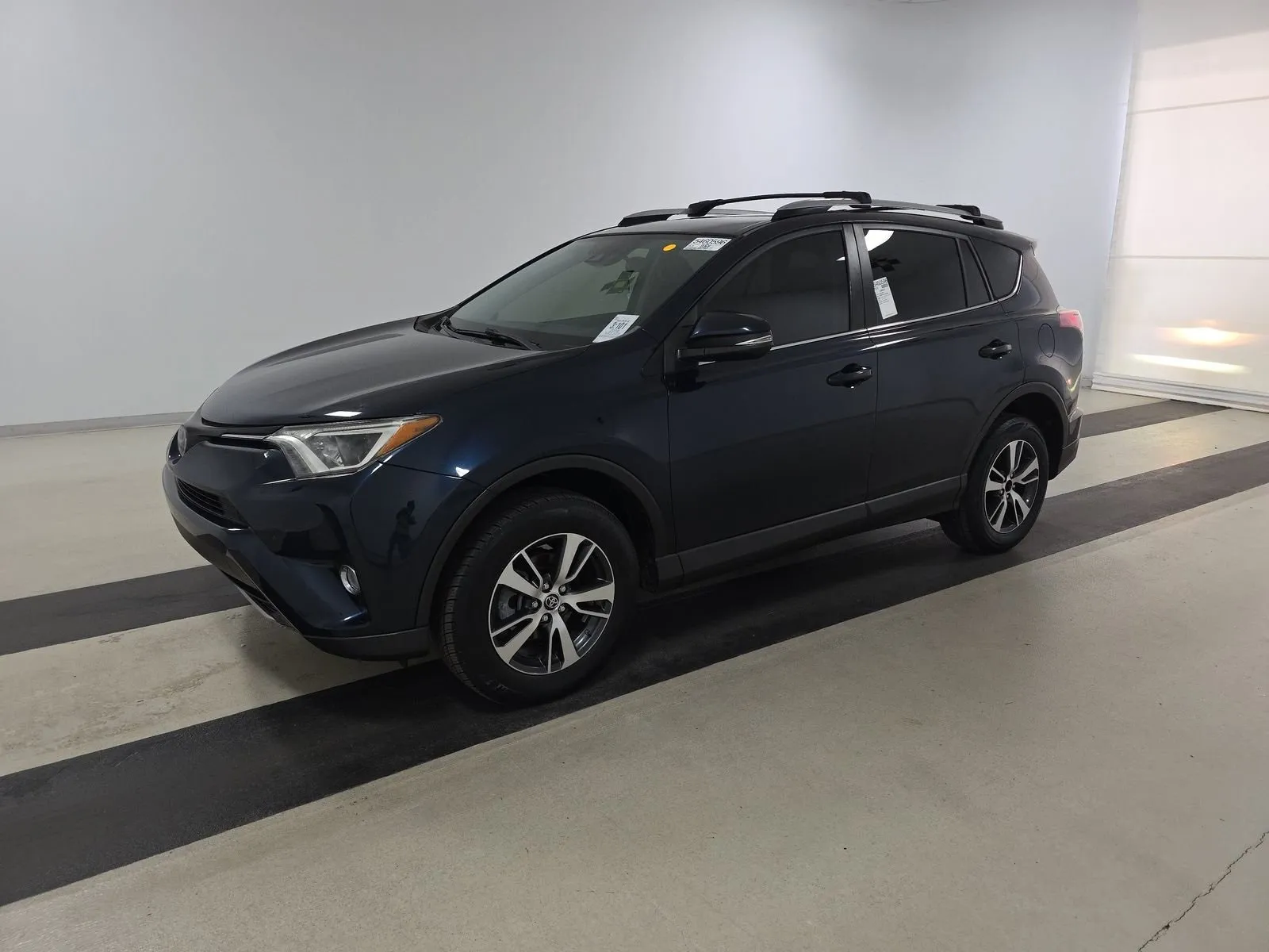 Blue 2018 Toyota RAV4 XLE for sale in Plano, TX
