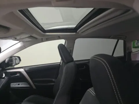 More photos of 2018 Toyota RAV4 XLE at Gulliver Auto Group, TX