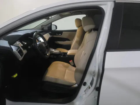 Another view of 2019 Honda Clarity Plug-In Hybrid Touring for sale in Plano, TX at Gulliver Auto Group