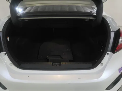 More photos of 2019 Honda Clarity Plug-In Hybrid Touring at Gulliver Auto Group, TX